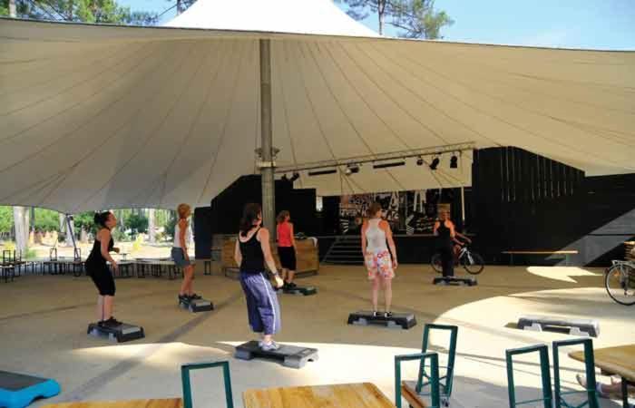 Chalet Camping Les Vignes 利和米克斯 外观 照片