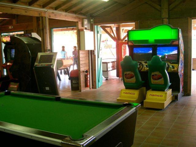 Chalet Camping Les Vignes 利和米克斯 外观 照片