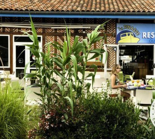 Chalet Camping Les Vignes 利和米克斯 外观 照片