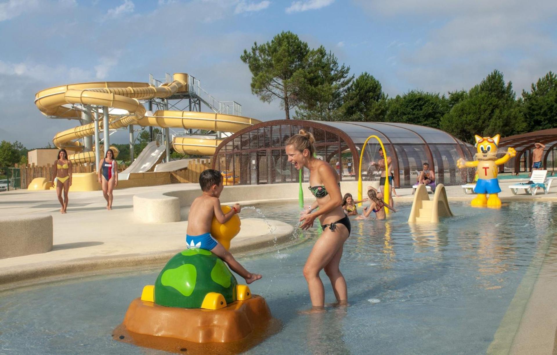 Chalet Camping Les Vignes 利和米克斯 外观 照片